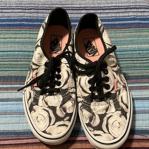 Vans black and white roses with pink insole 8 women/ 6.5 Men